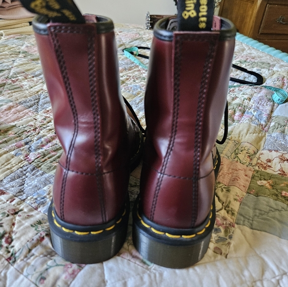 Dr. Marten 1460 Smooth Leather Boots Size US 5, EUR 37 - Picture 3 of 11